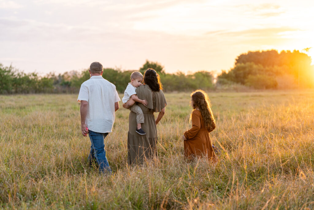 Fort Myers Family Photographer, What to Wear to a Family Photo Shoot, Sara Del Monaco Photography